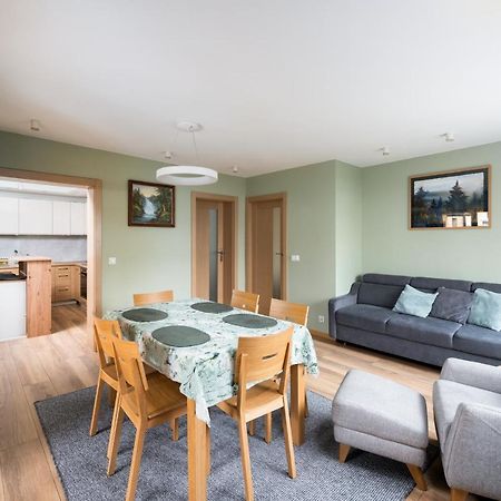 Апартаменты Apartament Albatros 75M Z Ogrodkiem Варшава Экстерьер фото
