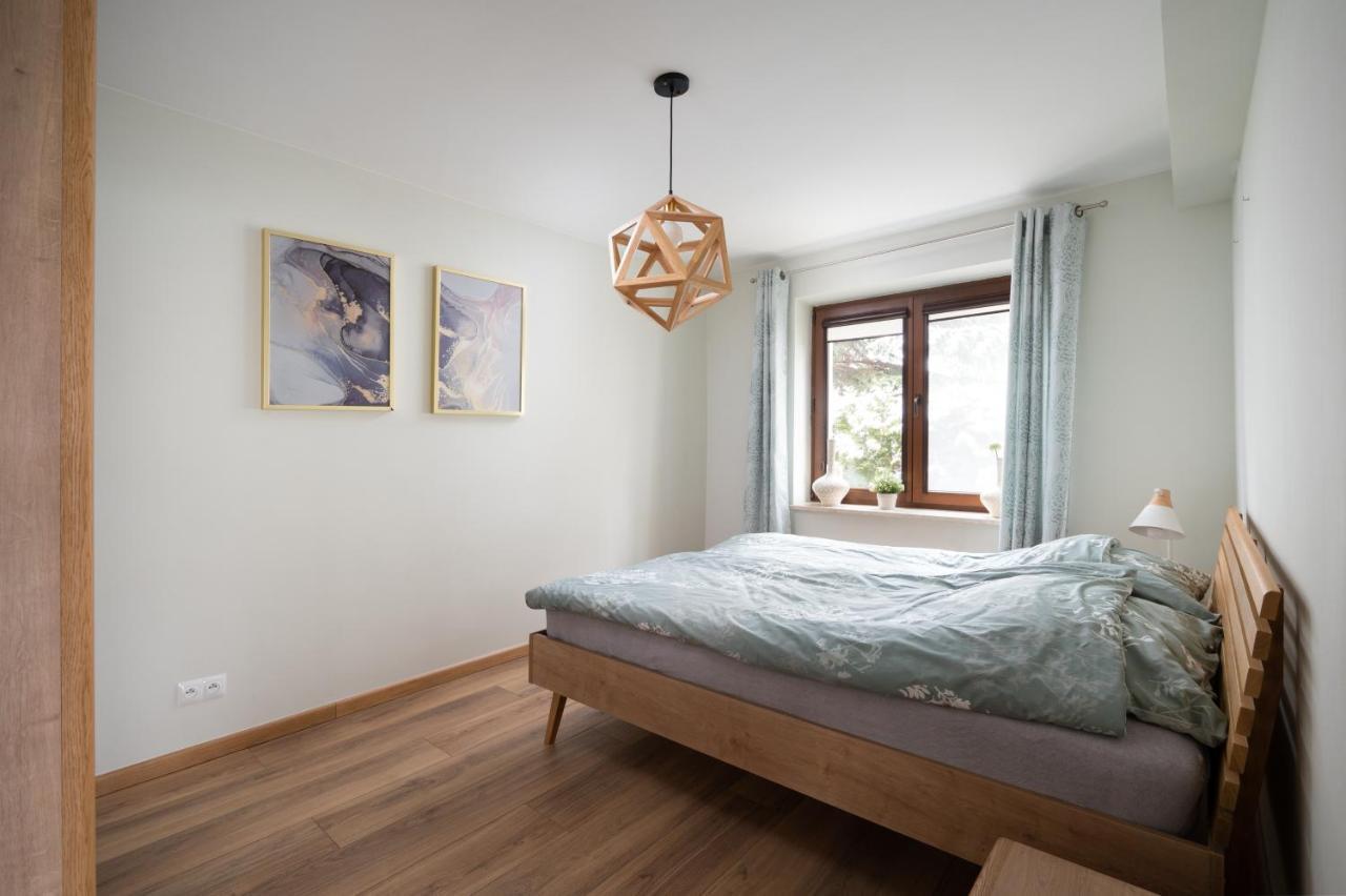 Апартаменты Apartament Albatros 75M Z Ogrodkiem Варшава Экстерьер фото