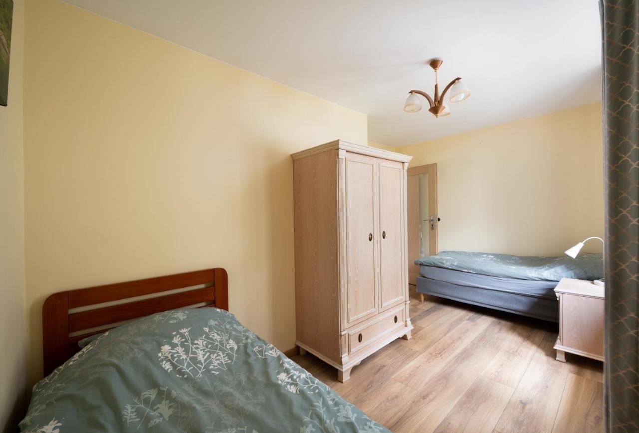 Апартаменты Apartament Albatros 75M Z Ogrodkiem Варшава Экстерьер фото